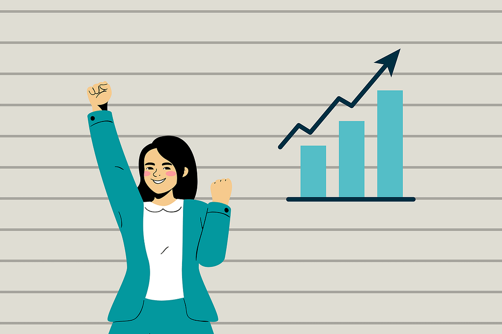 Mujer sonriente en traje verde mostrando puños cerrados con gráfica de resultados positivos, simbolizando logro y energía en un fondo de estor gris.